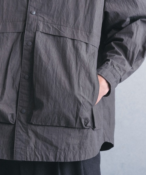 +phenix(プラスフェニックス)の「【WEB・直営店限定】+phenix(プラスフェニックス)CARGO SHIRT JACKET カーゴ シャツ ジャケット(シャツ/ブラウス・メンズ・グレー/ブラウン・M/L)」の20枚目の写真