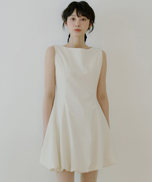 REORG(リオルグ)の「WOI SLEEVELESS BALLOON MINI OPS CREAM(ワンピース・レディース・その他・SMALL/MEDIUM)」の2枚目の写真