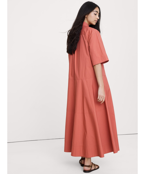 Banana Republic(バナナリパブリック)の「コットン ポプリン トラペーズ マキシ シャツドレス(ワンピース・レディース・レッド系その他/グリーン・L/M/S/XS)」の5枚目の写真