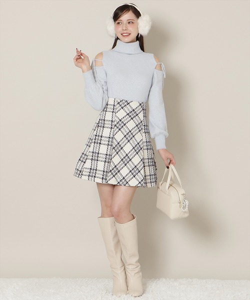 WILLSELECTION（ウィルセレクション）の「【New Year's Item】オープンショルダーラメフェザーニット（ニット/セーター・レディース・サックスブルー/オフホワイト/ブラック/ラベンダー・FREE）」の20枚目の写真