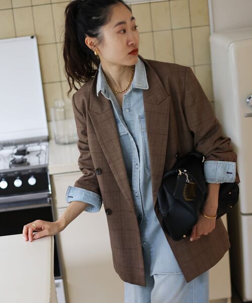 le.coeur blanc（ルクールブラン）の「HealthyDENIMヘルシーデニムAlmondShirt（シャツ/ブラウス・レディース・サックスブルー/イエロー・38）」の13枚目の写真