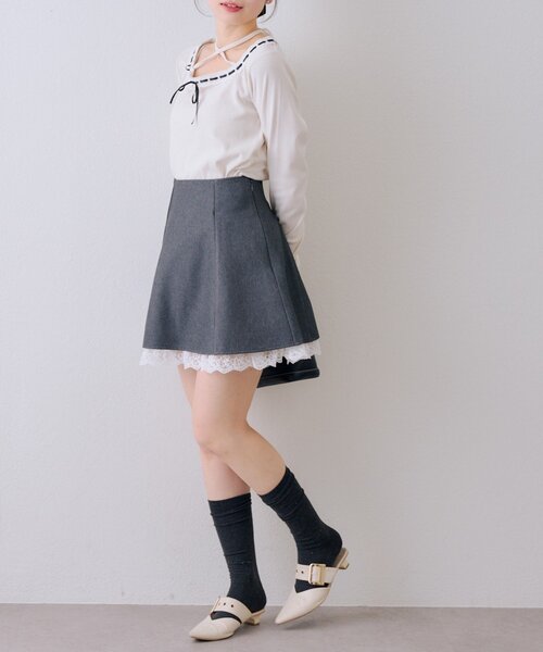 continuer de NICE CLAUP（コンティニューデナイスクラップ）の「【2026SS】【セットアップ対応】裾レースミニスカート（スカート・レディース・ベージュ/ネイビー/チャコールグレー・FREE）」の5枚目の写真