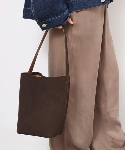 JOURNAL STANDARD relume（ジャーナルスタンダード　レリューム）の「［26SS新作］【MODA LUXE/モーダリュクス】 スウェードワンショルダーTOTE（ショルダーバッグ・レディース・ブラウン・FREE）」の3枚目の写真