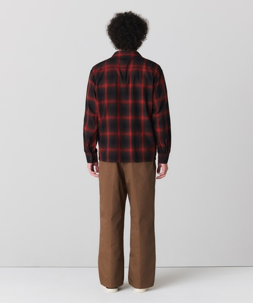 Champion(チャンピオン)の「【Champion/チャンピオン】直営限定コレクション メンズ ロングスリーブシャツ(Tシャツ/カットソー・メンズ・ブラック/ライトグレー/ベージュ・X-LARGE/LARGE/MEDIUM/SMALL)」の6枚目の写真