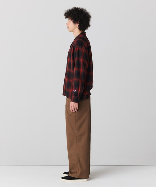 Champion(チャンピオン)の「【Champion/チャンピオン】直営限定コレクション メンズ ロングスリーブシャツ(Tシャツ/カットソー・メンズ・ブラック/ライトグレー/ベージュ・X-LARGE/LARGE/MEDIUM/SMALL)」の7枚目の写真