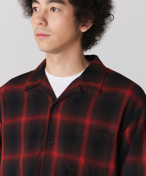 Champion(チャンピオン)の「【Champion/チャンピオン】直営限定コレクション メンズ ロングスリーブシャツ(Tシャツ/カットソー・メンズ・ブラック/ライトグレー/ベージュ・X-LARGE/LARGE/MEDIUM/SMALL)」の8枚目の写真