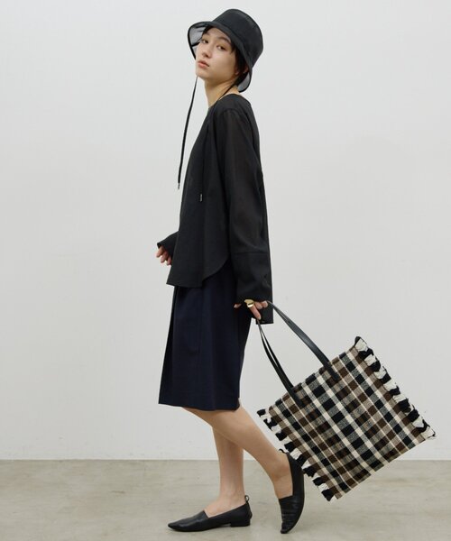 GALLARDAGALANTE(ガリャルダガランテ)の「【手洗い可】ラウンドTガーゼブラウス(シャツ/ブラウス・レディース・ブラック/オフホワイト/イエロー・FREE)」の18枚目の写真