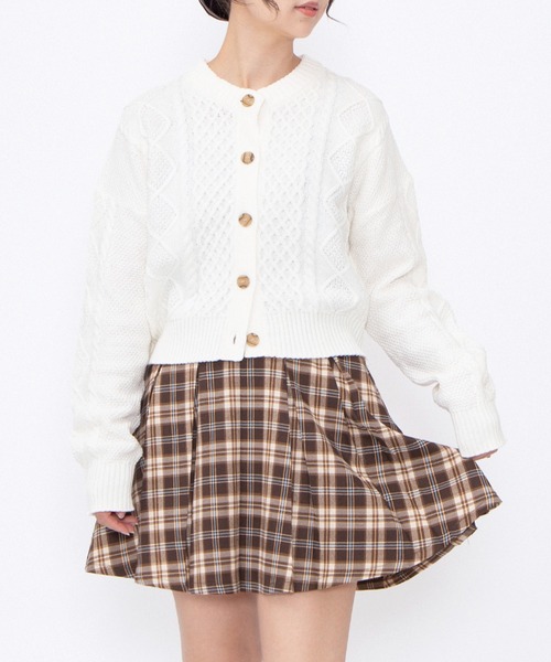 PUNYUS（プニュズ）の「ケーブルニットカーディガン（カーディガン/ボレロ・レディース・レッド/ホワイト/グレー・1/2/3/4/5）」の19枚目の写真