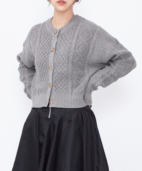 PUNYUS（プニュズ）の「ケーブルニットカーディガン（カーディガン/ボレロ・レディース・レッド/ホワイト/グレー・1/2/3/4/5）」の22枚目の写真