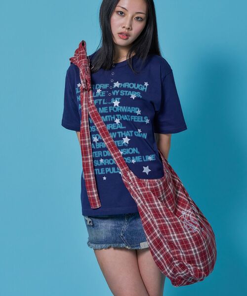 SEQUENZ（シークエンズ）の「※WEB限定 / 2WAY仕様 / 推し活トートバッグ / sqnz favorite kira-kira tote bag（トートバッグ・レディース・ブラック/ネイビー/イエロー/グリーン/レッド/ピンク・FREE）」の15枚目の写真