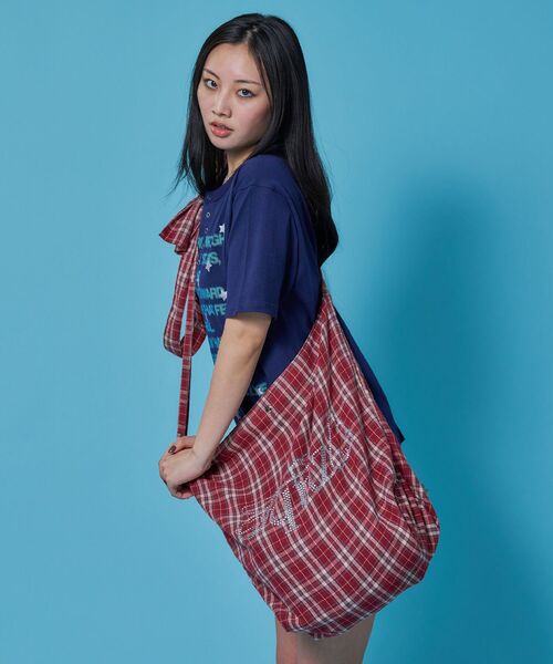 SEQUENZ（シークエンズ）の「※WEB限定 / 2WAY仕様 / 推し活トートバッグ / sqnz favorite kira-kira tote bag（トートバッグ・レディース・ブラック/ネイビー/イエロー/グリーン/レッド/ピンク・FREE）」の17枚目の写真