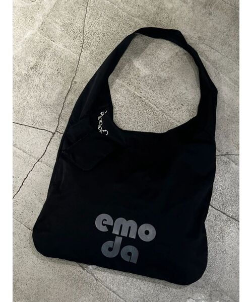 EMODA（エモダ）の「ワイドチャームトートバッグ（トートバッグ・レディース・ホワイト/ブラック/ピンク/ブルー/ブラウン・FREE）」の9枚目の写真