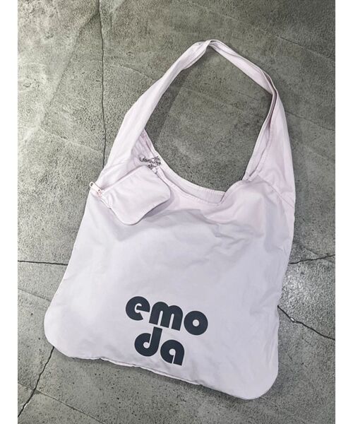 EMODA（エモダ）の「ワイドチャームトートバッグ（トートバッグ・レディース・ホワイト/ブラック/ピンク/ブルー/ブラウン・FREE）」の20枚目の写真