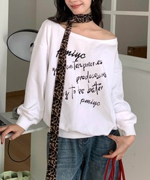 Vipoa（ヴィポア）の「Off shoulder logo print sweatshirt（スウェット）」
