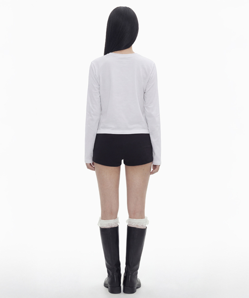 GRAVER（グレーバー）の「[ユニセックス]GRAE-S スプリング ロングスリーブ Tシャツ_ホワイト（Tシャツ/カットソー・レディース・ホワイト・SMALL/LARGE/MEDIUM）」の4枚目の写真