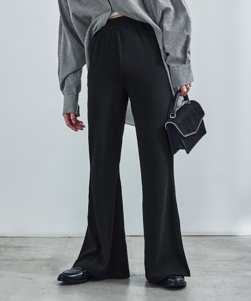 Fashion Letter(ファッションレター)の「針抜きテレコ フレアリブニットパンツ(その他パンツ・レディース・グレイッシュベージュ/カーキ/ブラック/杢グレー・M)」の2枚目の写真