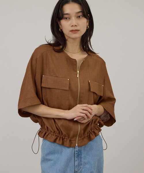 SALON adam et rope'（サロン アダム エ ロペ）の「【WEB限定】ハーフスリーブドロストライトブルゾン（ブルゾン・レディース・ブラック/ブラウン系その他3/オフホワイト・FREE）」の4枚目の写真