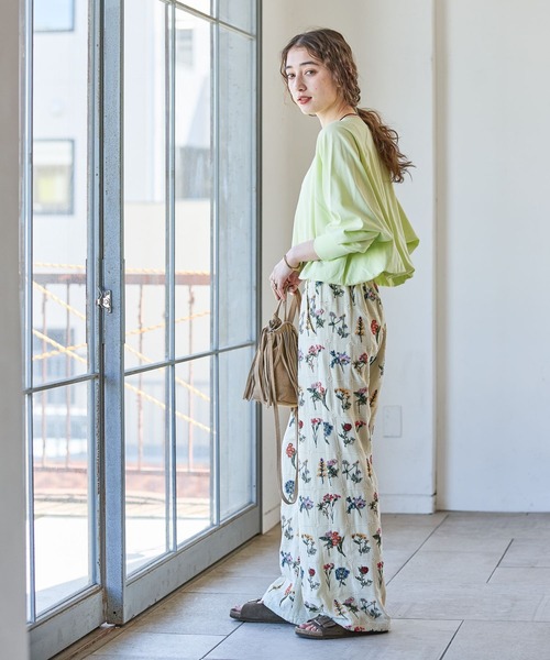 GEORGE'S(ジョージズ)の「モチーフ刺繍パンツ(その他パンツ・レディース・オフホワイト/ブラック/ブルー・SMALL/MEDIUM)」の11枚目の写真