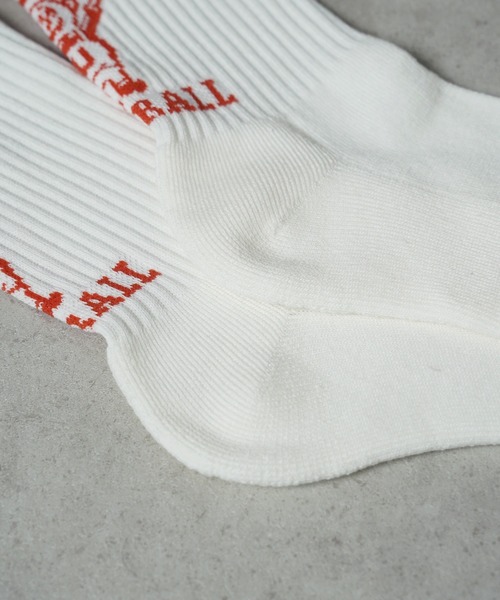 UNIVERSAL OVERALL（ユニバーサルオーバーオール）の「"07"≪UNIVERSAL OVERALL≫3足セット カレッジ & WINDY バックロゴ クルーソックス（ソックス/靴下・メンズ・その他1/ホワイト系・23cm～25cm/25cm～27cm）」の4枚目の写真