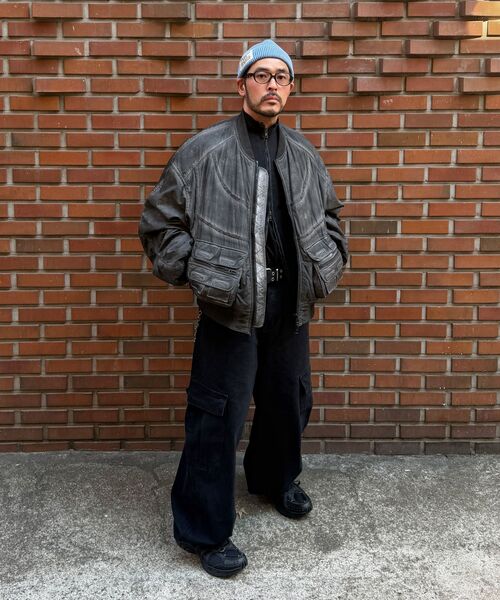 MOOVN(ムブン)の「カーブドワイドカーゴパンツブラック(その他パンツ・メンズ・その他・SMALL/MEDIUM/LARGE)」の2枚目の写真
