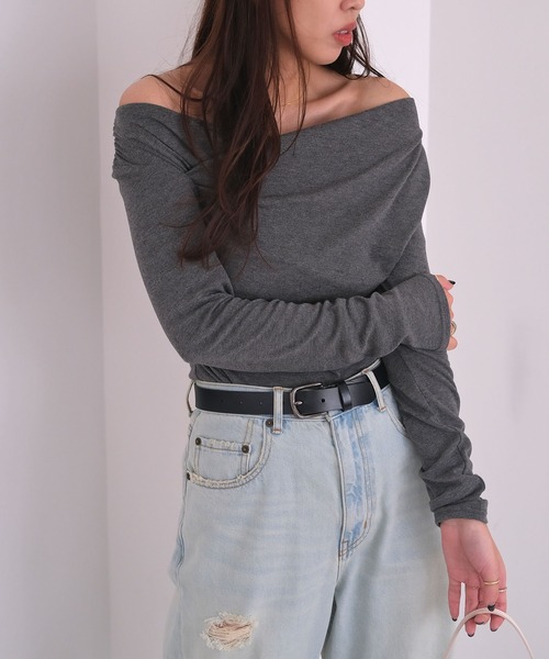 AKTE(アクテ)の「アシンメトリーギャザーカットソープルオーバー(Tシャツ/カットソー・レディース・アイボリー/チャコールグレー/セージグリーン・FREE)」の4枚目の写真