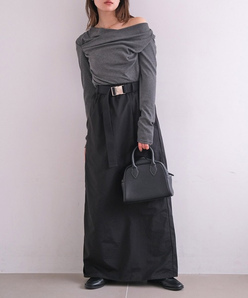 AKTE(アクテ)の「アシンメトリーギャザーカットソープルオーバー(Tシャツ/カットソー・レディース・アイボリー/チャコールグレー/セージグリーン・FREE)」の18枚目の写真