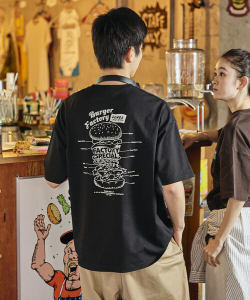 FREAK'S STORE(フリークスストア)の「限定展開 Burger Factory×FREAK'S STORE バーガーファクトリー 別注 ビッグシルエット バックプリント クルーネック Tシャツ(Tシャツ/カットソー・メンズ・ピンク/ブラウン/ホワイト/アッシュグレー/ブラック・LARGE/MEDIUM/SMALL)」の10枚目の写真