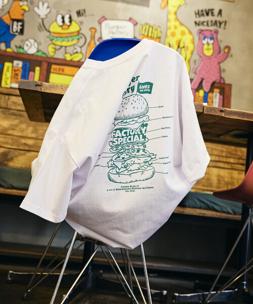 FREAK'S STORE(フリークスストア)の「限定展開 Burger Factory×FREAK'S STORE バーガーファクトリー 別注 ビッグシルエット バックプリント クルーネック Tシャツ(Tシャツ/カットソー・メンズ・ピンク/ブラウン/ホワイト/アッシュグレー/ブラック・LARGE/MEDIUM/SMALL)」の12枚目の写真