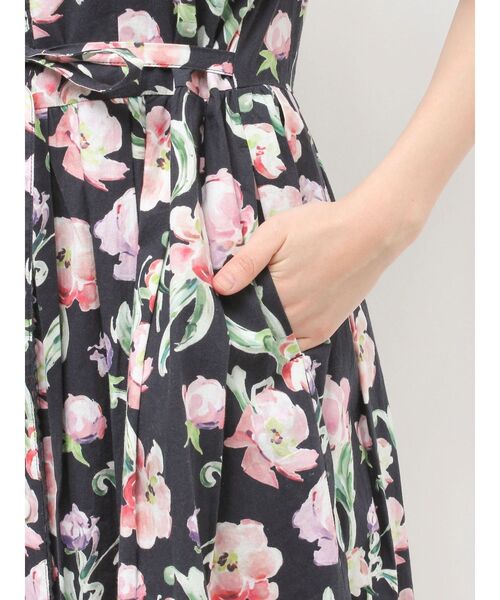 merry jenny（メリージェニー）の「flowerプリーツワンピース（ワンピース・レディース・ブラック/オフホワイト・FREE）」の9枚目の写真