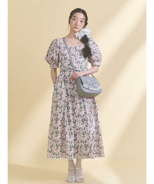 merry jenny(メリージェニー)の「flowerプリーツワンピース(ワンピース・レディース・ブラック/オフホワイト・FREE)」の12枚目の写真