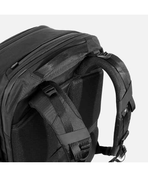 Aer（エアー）の「AER　Travel Pack 4 35L X-Pac　/　AER-29071（バックパック/リュック・メンズ・ブラック・FREE）」の12枚目の写真