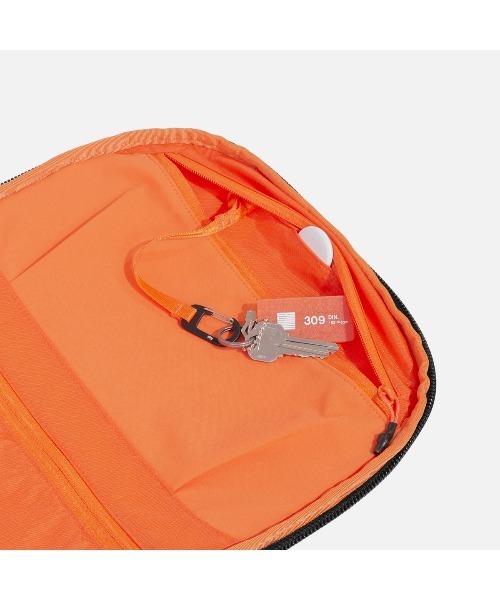 Aer（エアー）の「AER　Travel Pack 4 35L X-Pac　/　AER-29071（バックパック/リュック・メンズ・ブラック・FREE）」の14枚目の写真