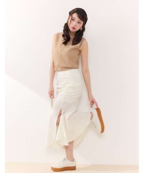 rienda(リエンダ)の「ゴールドボタンノースリニットトップス 春服 夏服 ノースリーブ(ニット/セーター・レディース・ライトピンク/グレー/キャメル/ネイビー・FREE)」の5枚目の写真