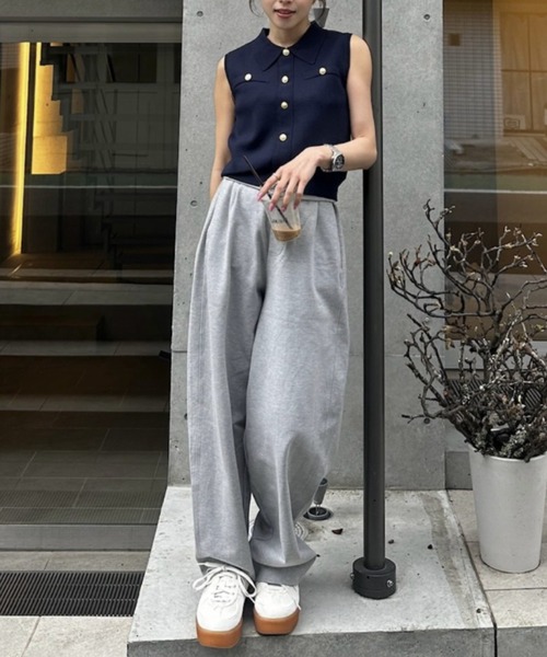 rienda(リエンダ)の「ゴールドボタンノースリニットトップス 春服 夏服 ノースリーブ(ニット/セーター・レディース・ライトピンク/グレー/キャメル/ネイビー・FREE)」の12枚目の写真