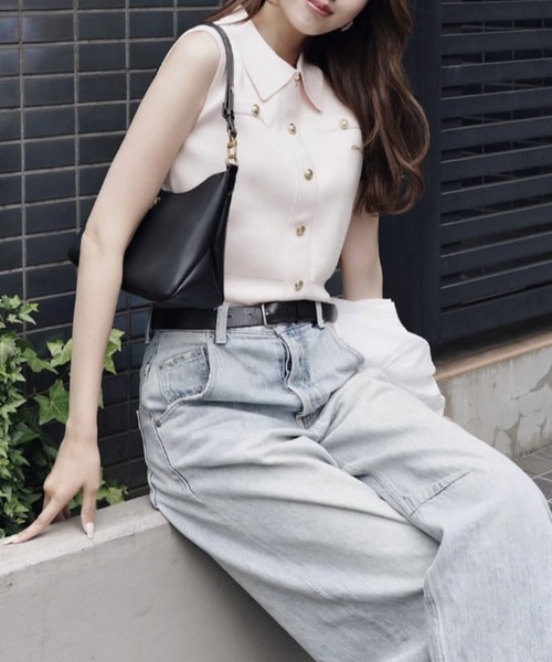rienda(リエンダ)の「ゴールドボタンノースリニットトップス 春服 夏服 ノースリーブ(ニット/セーター・レディース・ライトピンク/グレー/キャメル/ネイビー・FREE)」の19枚目の写真
