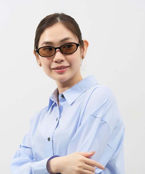 UNITED ARROWS(ユナイテッドアローズ)の「【WEB限定】Zoff|UNITED ARROWS ユナイテッドアローズ オーバル型 サングラスカラーレンズ 太縁フレーム おしゃれ 紫外線対策 UVカット 男女兼用 メンズ レディース 男性用 女性用 ユニセックス(サングラス・レディース・ブラック系その他/ブラック/ブラウン系その他2・FREE)」の3枚目の写真