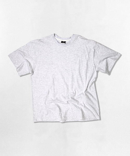 NOTUSUAL(ノットユージュアル)の「ユーズアルオーバーサイズ半袖Tシャツ4カラー(Tシャツ/カットソー・レディース・ホワイト×グレー/ブラック/ネイビー/ホワイト・SMALL/MEDIUM/LARGE/X-LARGE)」の6枚目の写真