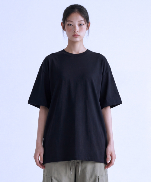 NOTUSUAL(ノットユージュアル)の「ユーズアルオーバーサイズ半袖Tシャツ4カラー(Tシャツ/カットソー・レディース・ホワイト×グレー/ブラック/ネイビー/ホワイト・SMALL/MEDIUM/LARGE/X-LARGE)」の9枚目の写真