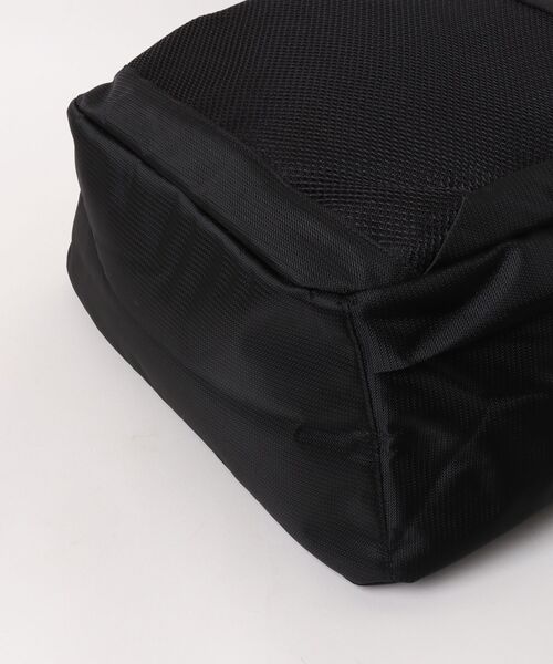 OAKLEY(オークリー)の「OAKLEY/オークリー バックパック FOS901982(バックパック/リュック・メンズ・ブラック×ブラック/ベージュ・FREE)」の4枚目の写真