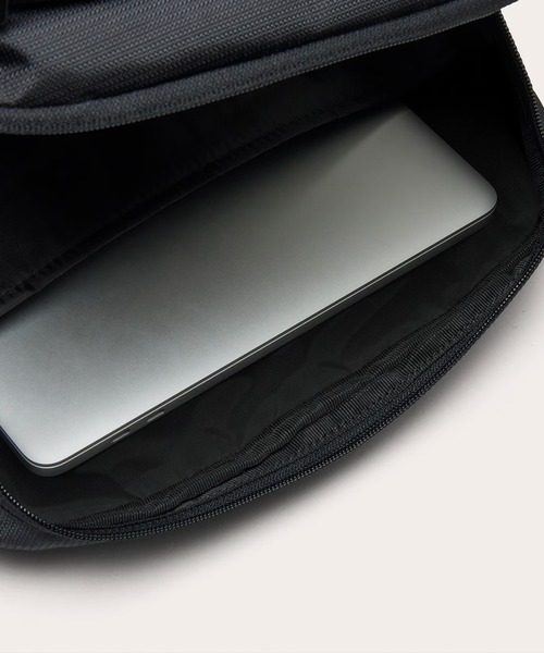 OAKLEY(オークリー)の「OAKLEY/オークリー バックパック FOS901982(バックパック/リュック・メンズ・ブラック×ブラック/ベージュ・FREE)」の13枚目の写真