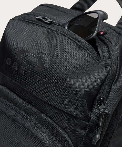 OAKLEY(オークリー)の「OAKLEY/オークリー バックパック FOS901982(バックパック/リュック・メンズ・ブラック×ブラック/ベージュ・FREE)」の17枚目の写真