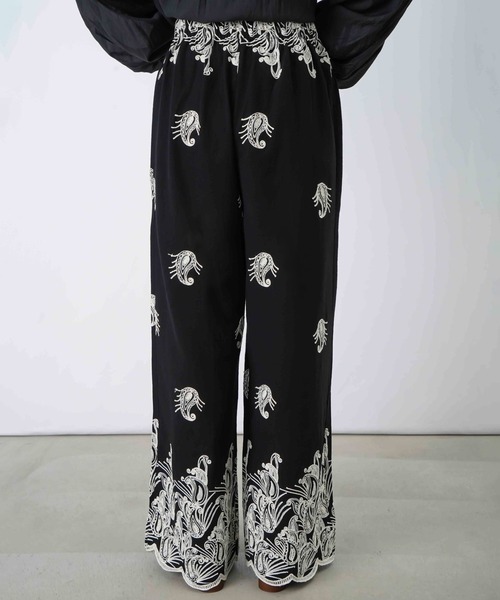 LUCA/LADY LUCK LUCA（ルカ/レディラックルカ）の「LC/LLL 刺繍コットンパンツ（その他パンツ・レディース・アイボリー/ブラック・FREE）」の21枚目の写真