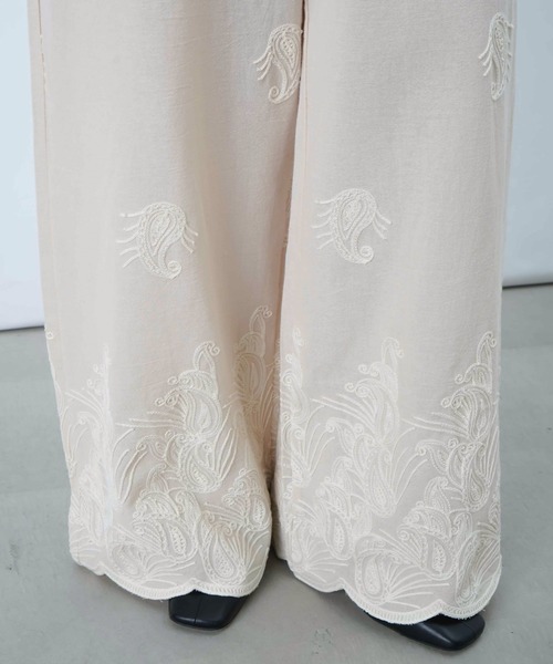 LUCA/LADY LUCK LUCA（ルカ/レディラックルカ）の「LC/LLL 刺繍コットンパンツ（その他パンツ・レディース・アイボリー/ブラック・FREE）」の17枚目の写真