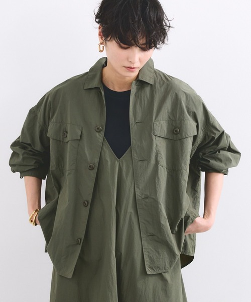 BARNYARDSTORM（バンヤードストーム）の「BARNYARDSTORM / トラベルワークシャツ【撥水 / JAPAN FABRIC】（シャツ/ブラウス・レディース・カーキ/チャコール・0/1）」の2枚目の写真