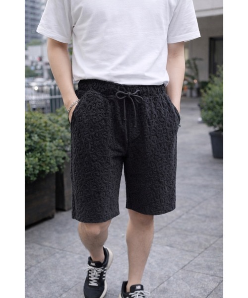 Bling Leads(ブリングリーズ)の「【Bls】 【ZM】【Bling Leads】レオパード柄 パイルショートパンツ(その他パンツ・メンズ・チャコール/ホワイト/ブラック・LARGE/MEDIUM)」の2枚目の写真