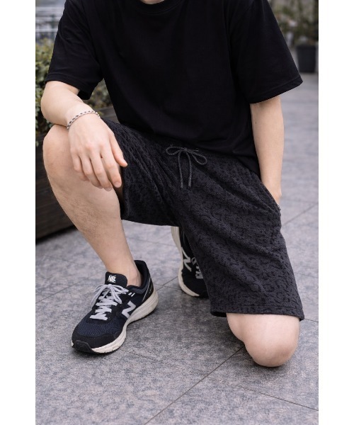 Bling Leads(ブリングリーズ)の「【Bls】 【ZM】【Bling Leads】レオパード柄 パイルショートパンツ(その他パンツ・メンズ・チャコール/ホワイト/ブラック・LARGE/MEDIUM)」の4枚目の写真