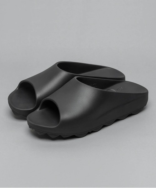 PPACO(パコ)の「【PPACO】LUX-2 AIR STUDDED SOLE(サンダル・メンズ・ブラック・9/8/7)」の1枚目の写真