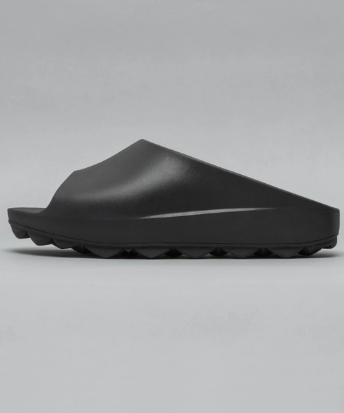 PPACO(パコ)の「【PPACO】LUX-2 AIR STUDDED SOLE(サンダル・メンズ・ブラック・9/8/7)」の3枚目の写真
