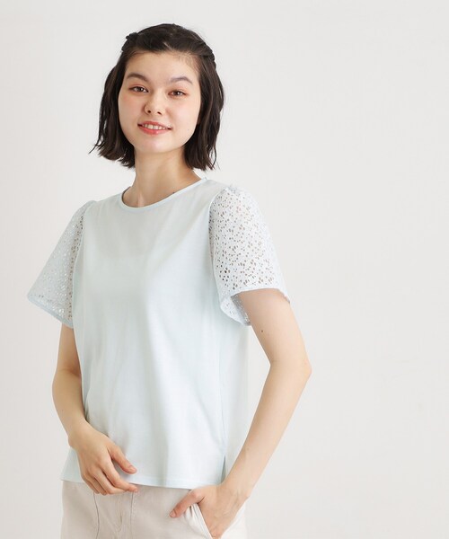 LAURA ASHLEY(ローラアシュレイ)の「【洗える/コットン100%/日本製】レーススリーブカットソー(Tシャツ/カットソー・レディース・ブラック/サックスブルー/ホワイト・38/40)」の1枚目の写真