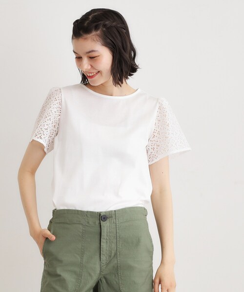 LAURA ASHLEY(ローラアシュレイ)の「【洗える/コットン100%/日本製】レーススリーブカットソー(Tシャツ/カットソー・レディース・ブラック/サックスブルー/ホワイト・38/40)」の4枚目の写真